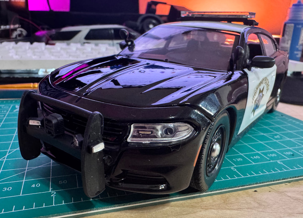 1/24 2022 California Highway Patrol Dodge Charger w/ Working 