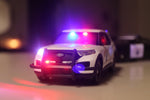1/24 2022 California Highway Patrol Polar Bear FPIU w/ Working Lights
